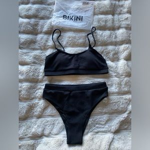 Black ribbed bikini set